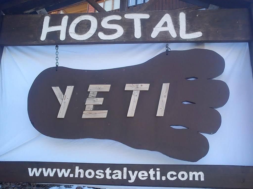 Hostal Yeti Hotel Sierra Nevada Buitenkant foto